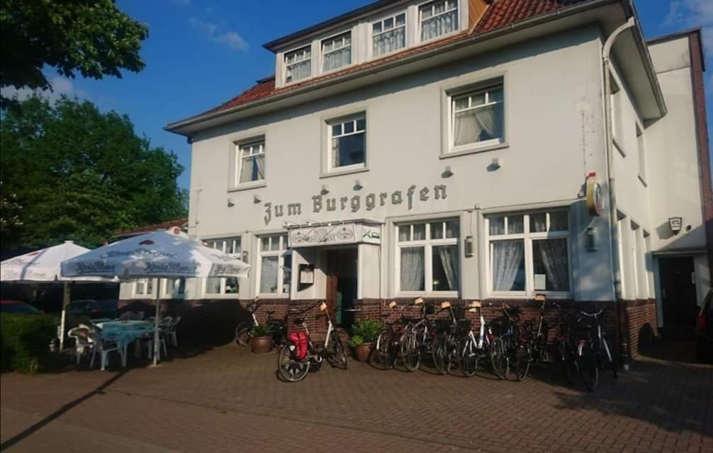 Pension Zum Burggrafen デルメンホルスト エクステリア 写真
